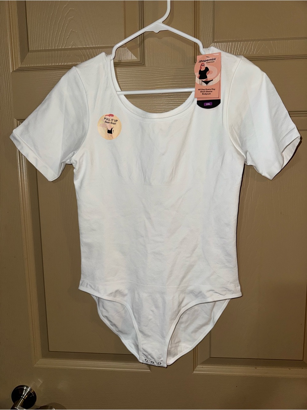 NWT Shapermint Essentials All Day Every Day Short Sleeve Bodysuit White (2XL)